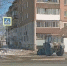 «Пока жареный петух не клюнул»: на ул. Казакевича коммунальная техника чистит обледеневший тротуар - Интернет-газета Набат