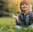 cute-boy-sit-grass-park_1.jpg - GorodnaBire.Ru