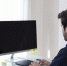 man-browsing-computer-office_1.jpg - GorodnaBire.Ru