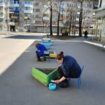 Собирают мусор и сгребают листву: биробиджанцы активно выходят на субботники
