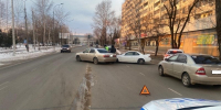 Не уступил дорогу иномарке и протаранил ее водитель легковушки в центре Биробиджана  - ИА Eaomedia.Ru