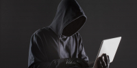 side-view-male-hacker-with-gloves-laptop_3_1.jpg - GorodnaBire.Ru
