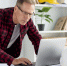 architect-checking-new-projects_1.jpg - GorodnaBire.Ru