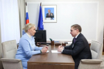 С секретарем Генсовета «Единой России» Владимиром Якушевым встретилась губернатор ЕАО Мария Костюк