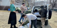 Очередную партию маскировочных сетей передали на фронт жители Облученского района ЕАО - РИА Биробиджан
