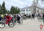 В Биробиджане росгвардейцы присоединились к велопробегу в честь 81-й годовщины Победы в ВОВ